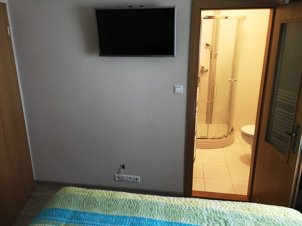 Pikolo - Izby Na Prenajom Hotell Nové Mesto nad Váhom Exteriör bild